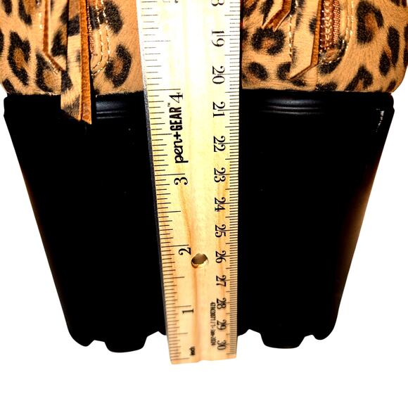Mackin J Cheetah Print 10 Platform Chelsea Women's Boots 4 Inch Heel Shoes - Picture 3 of 7
